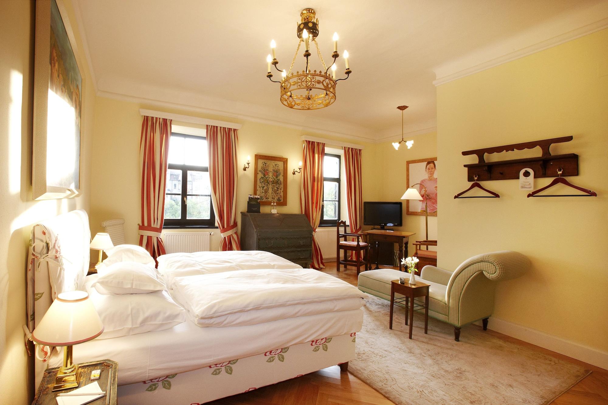 Schlossberghotel Γκρατς Εξωτερικό φωτογραφία A room at the hotel
