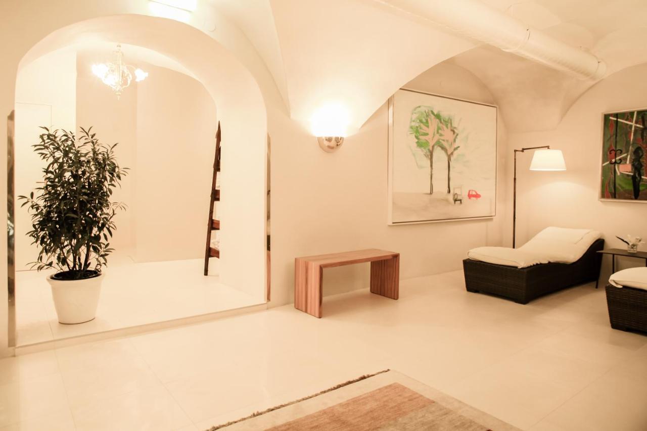 Schlossberghotel Γκρατς Εξωτερικό φωτογραφία A room in the spa