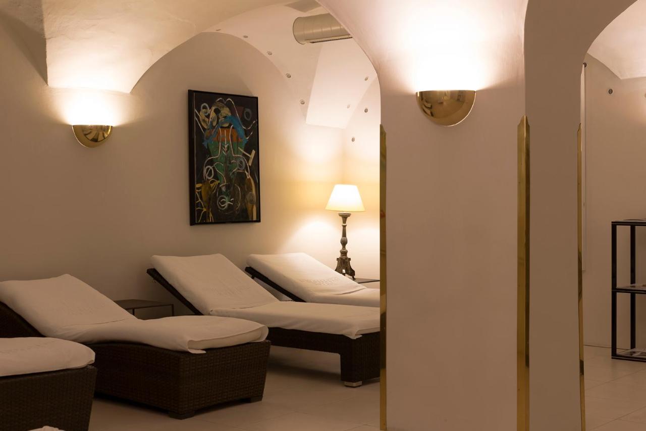 Schlossberghotel Γκρατς Εξωτερικό φωτογραφία The spa at the Hotel de la Paix