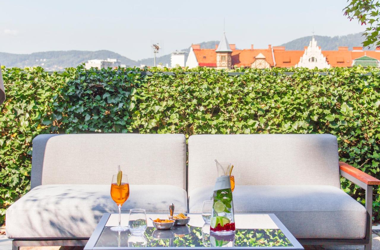 Schlossberghotel Γκρατς Εξωτερικό φωτογραφία The rooftop terrace