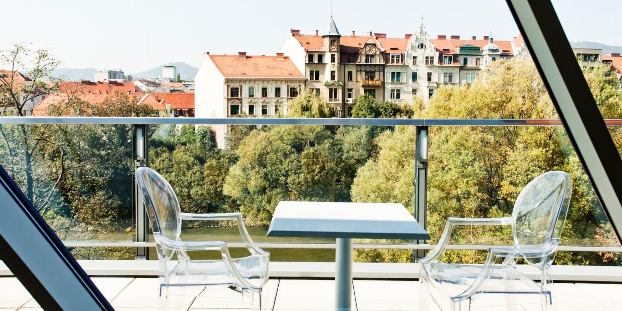 Schlossberghotel Γκρατς Εξωτερικό φωτογραφία A balcony